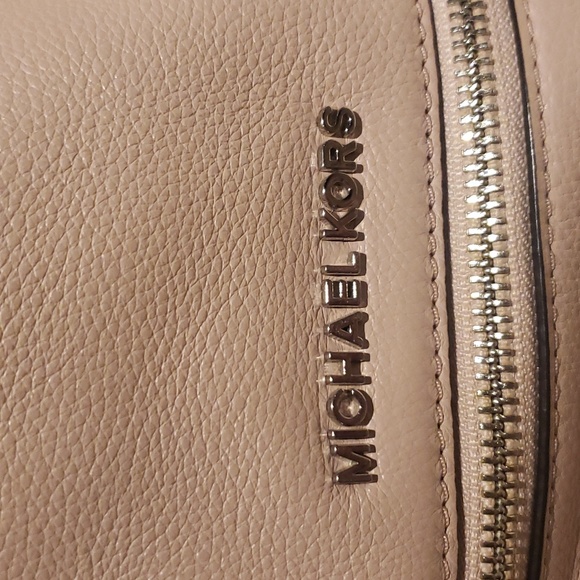 MICHAEL KORS backpack - Picture 2 of 7